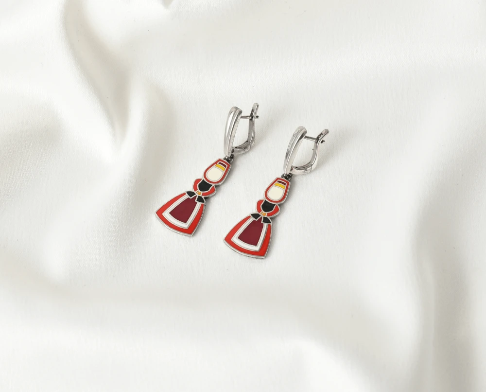 Ականջօղ տիկնիկ